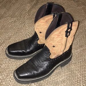 Justin Gypsy Boots Size 7.5